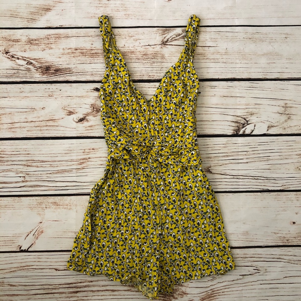 ⭐️ZARA Floral Romper⭐️